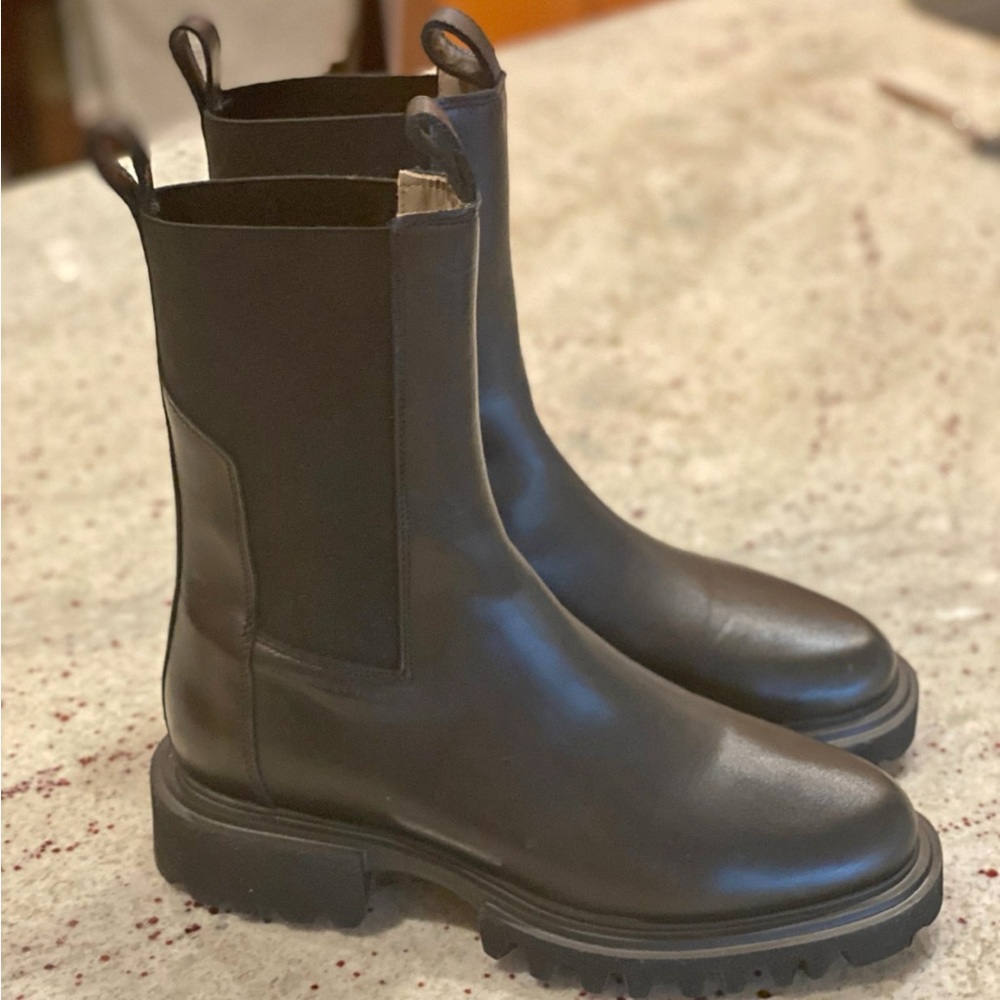 AllSaints Chelsea boot women’s size 8.5-9